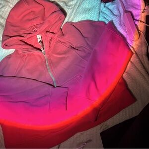 Lululemon scuba size S/M